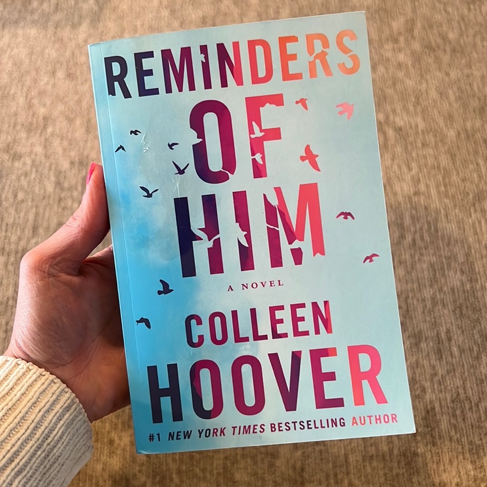Colleen Hoover book - Picture 1 of 1